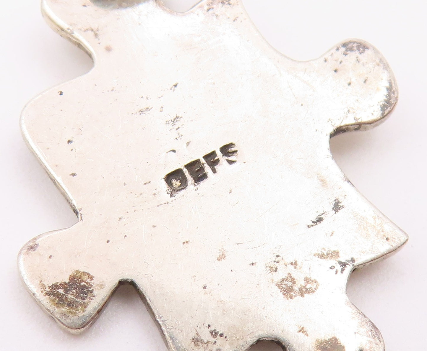 925 Sterling Silver Vintage Etched Stick Figure Friends Puzzle Pendant PT20142