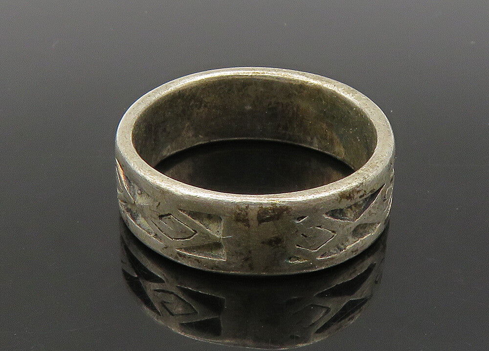 925 Sterling Silver  Vintage Shiny Oxidized Pattern Band Ring Sz 7  RG21836