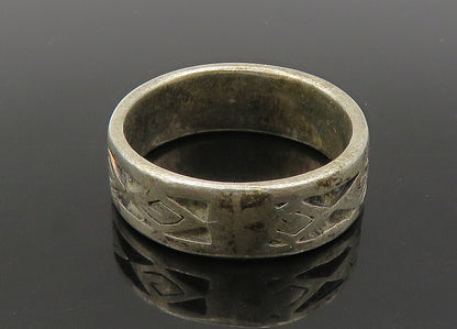 925 Sterling Silver  Vintage Shiny Oxidized Pattern Band Ring Sz 7  RG21836