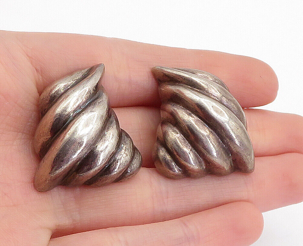 925 Sterling Silver  Vintage Modernist Fluted Non Pierce Drop Earrings  EG2516