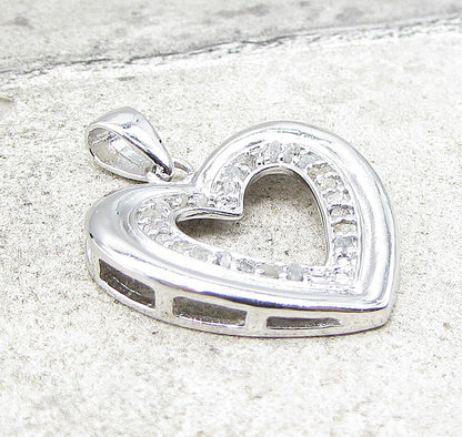 925 Sterling Silver  .20ctw Genuine Diamonds Love Heart Pendant  PT1269