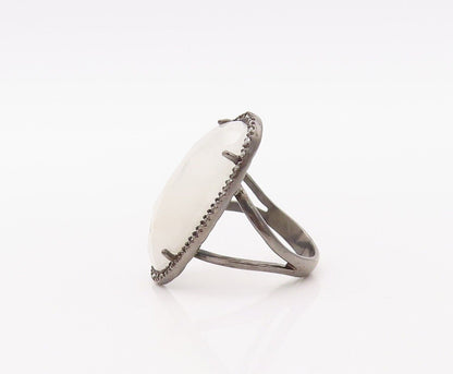 925 Sterling Silver Vintage Ring Diamonds & Large Oval Moonstone  Sz 7  RG30298