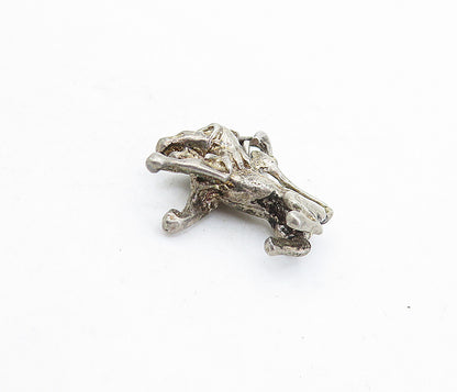 925 Sterling Silver  Vintage Dark Tone Sculpted Lion Motif Pendant  PT3920