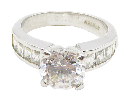 925 Sterling Silver  Shiny Cubic Zirconia Solitaire Accent Ring Sz 7  RG16351