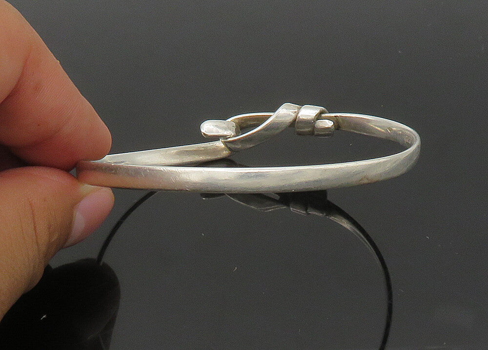 GAETAN 925 Sterling Silver  Vintage Shiny Loop Hook Bangle Bracelet  BT8885