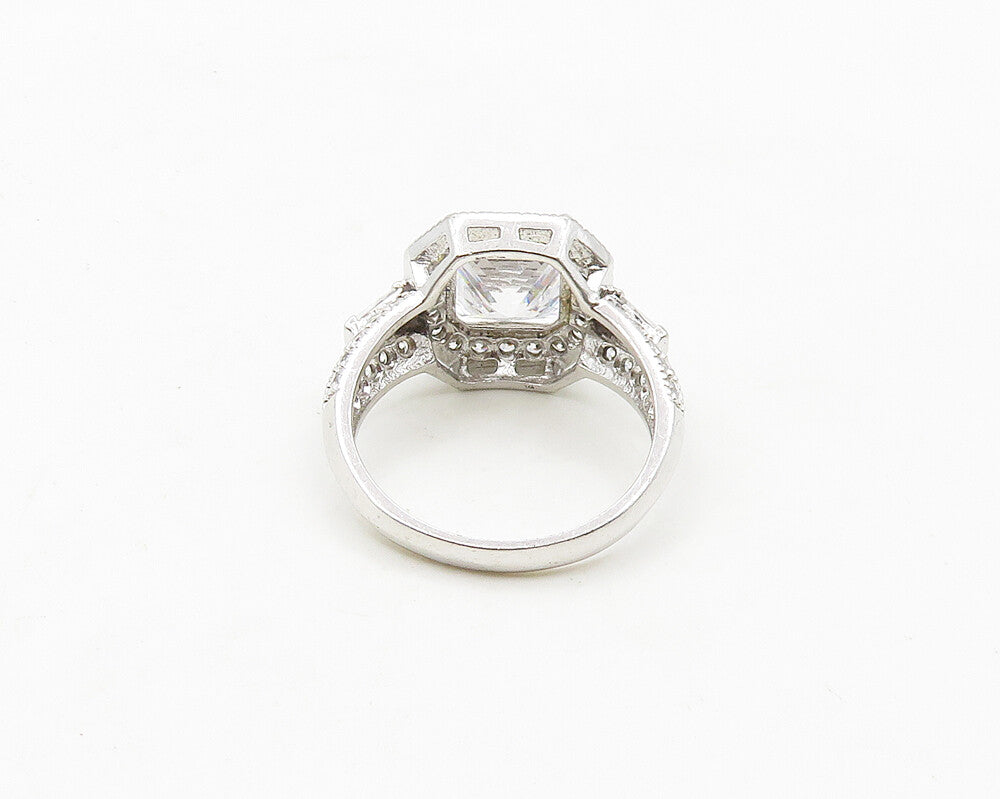 925 Sterling Silver   Sparkling Cubic Zirconia Band Ring Sz 6  RG19147