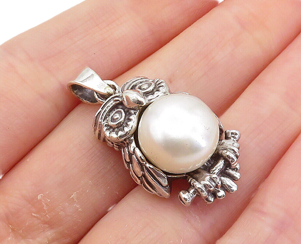 925 Sterling Silver  Vintage Freshwater Pearl Perched Owl Drop Pendant  PT6005