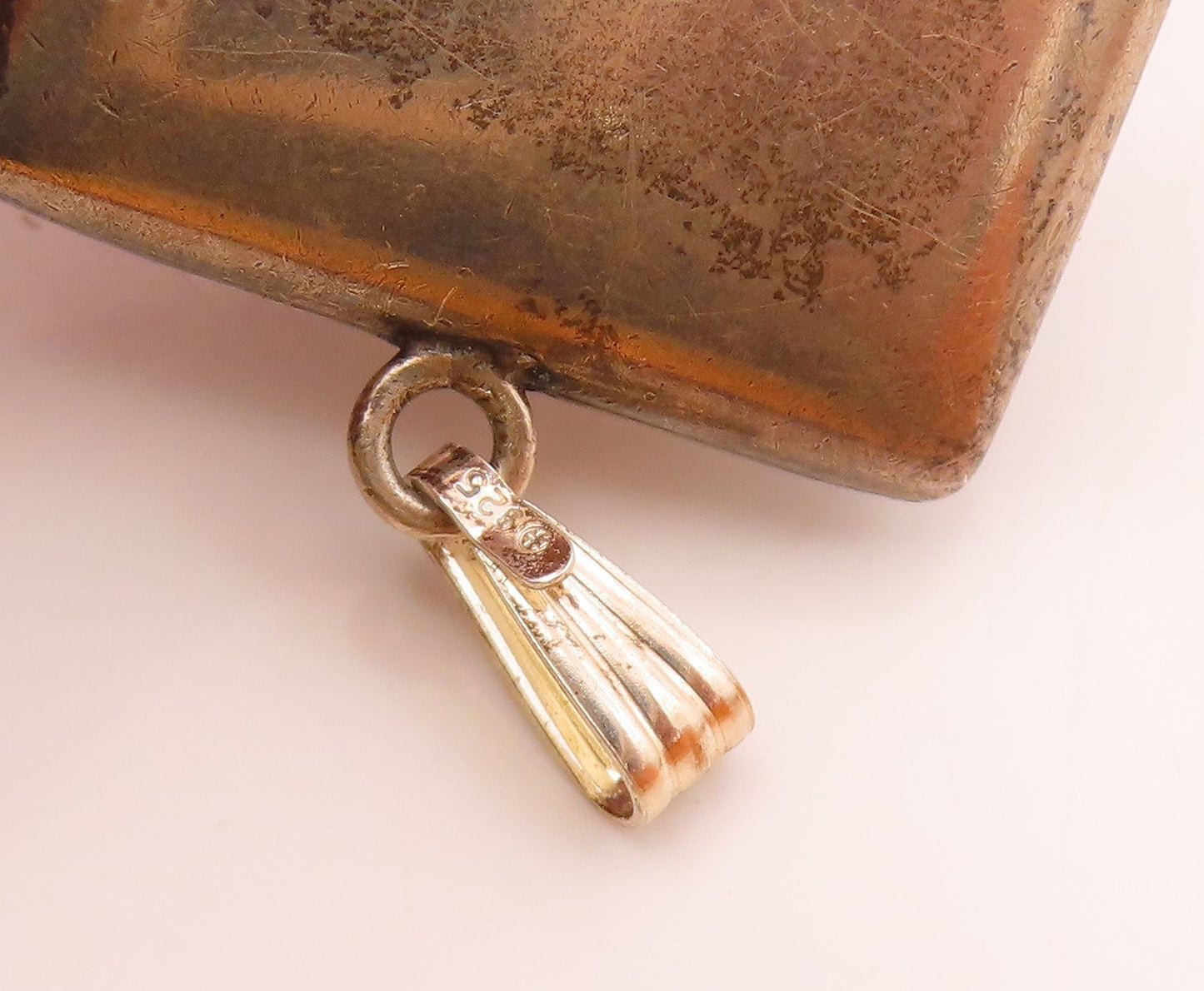 RB CO. 925 Sterling Silver  Vintage Floral Swirl Detail Square Pendant PT15954