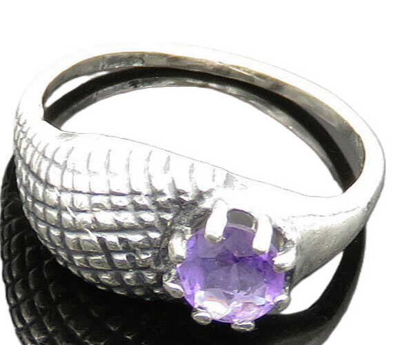 925 Sterling Silver  Vintage Amethyst Etched Detail Band Ring Sz 5  RG20427