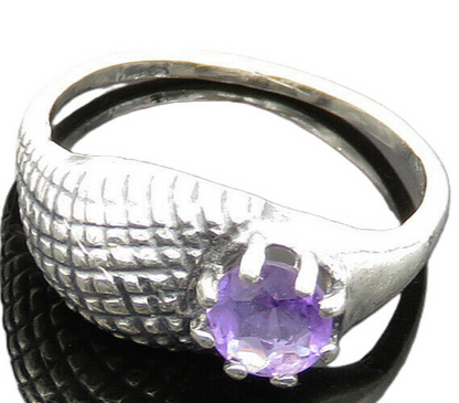 925 Sterling Silver  Vintage Amethyst Etched Detail Band Ring Sz 5  RG20427