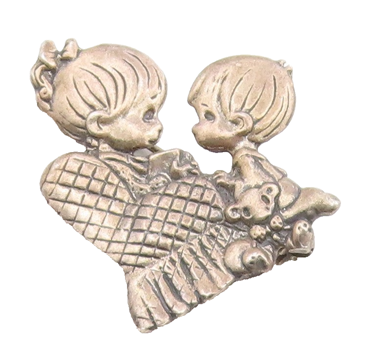 925 Silver  Vintage Carved Mom & Child Bedtime Story Motif Brooch Pin  BP9470