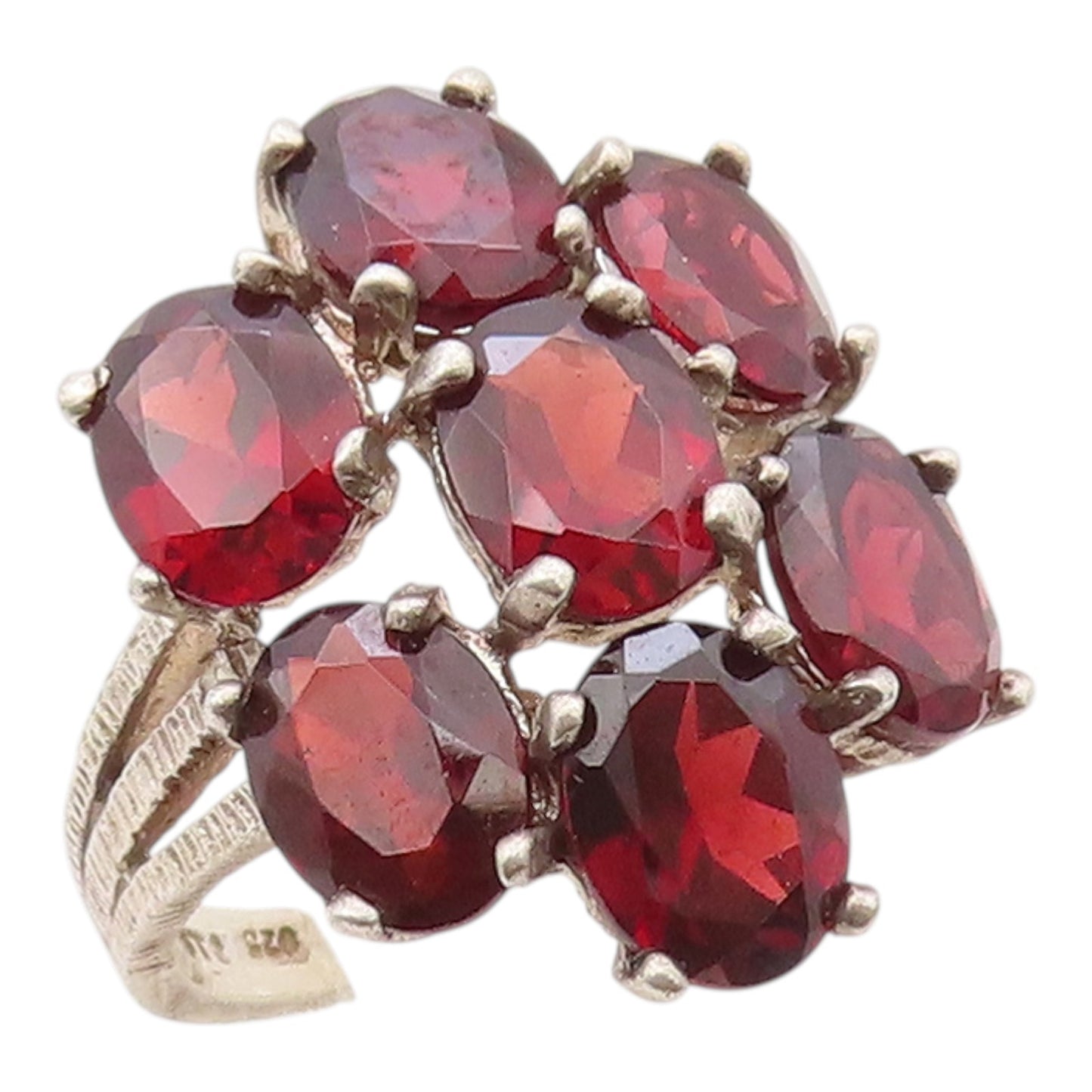925 Sterling Silver Vintage Ring Elegant Garnet Floral Cluster  Sz 7  RG36352