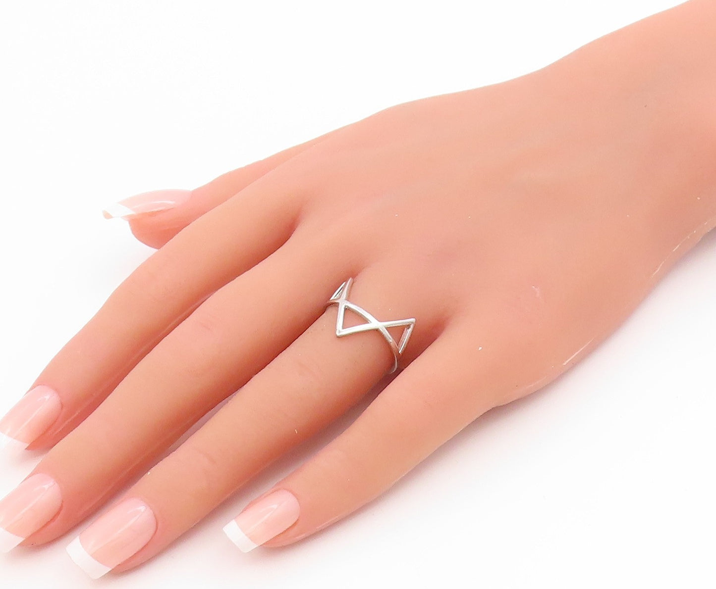 925 Sterling Silver Vintage Ring Minimalist Open Triangles Band  Sz 7  RG35708