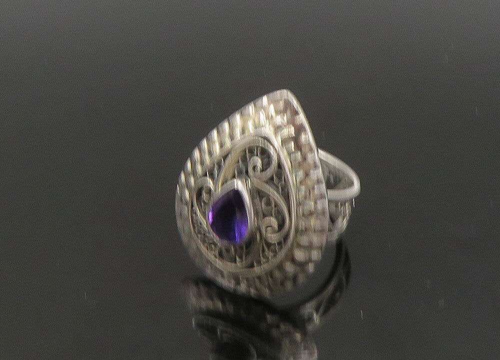 925 Sterling Silver  Vintage Tear Drop Amethyst Cocktail Ring Sz 7  RG22824