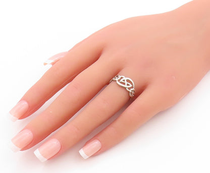 925 Sterling Silver Vintage Ring Cutout Celtic Knot Design  Sz 7  RG32910