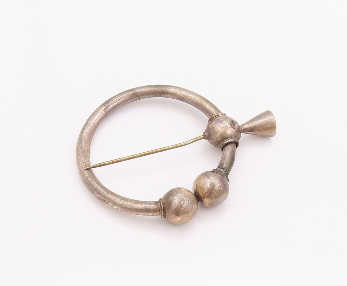 925 Sterling Silver Vintage Key Chain Antique Dark Tone Roman Penannular  TR3935