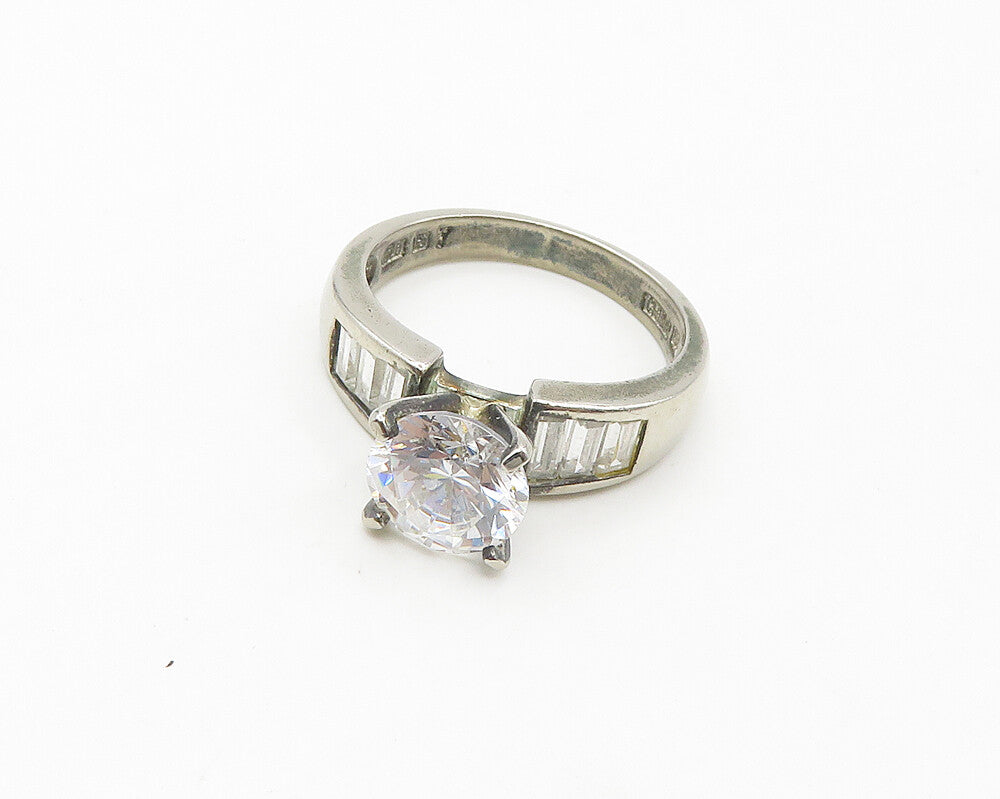925 Sterling Silver  Cubic Zirconia Solitaire With Accents Ring Sz 7  RG17973