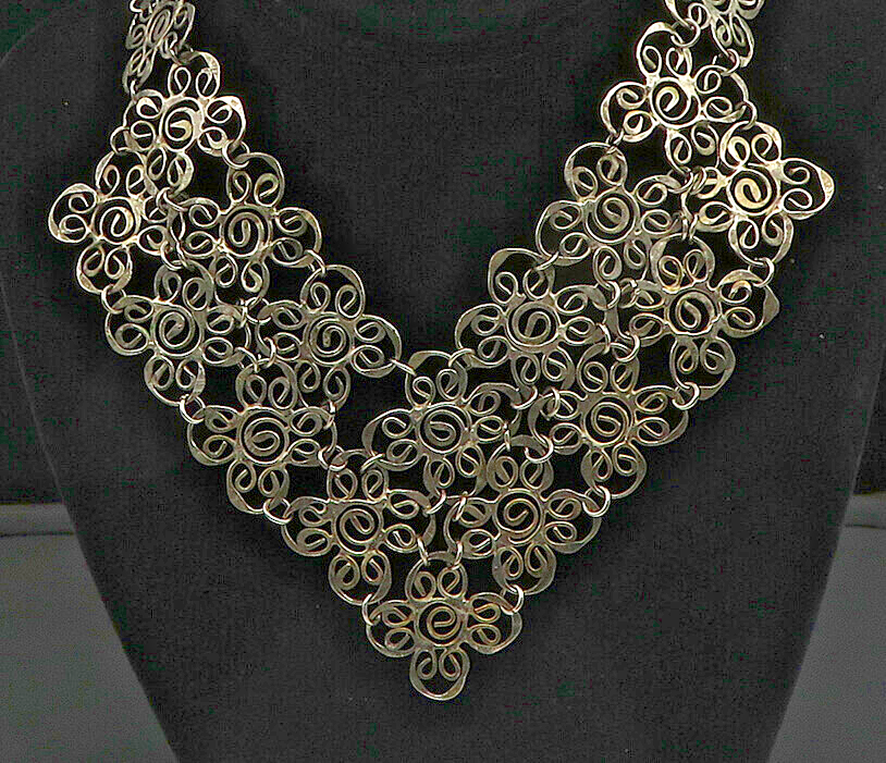 925 Sterling Silver  Vintage Dark Tone Spiral Flower Chain Necklace  NE3311