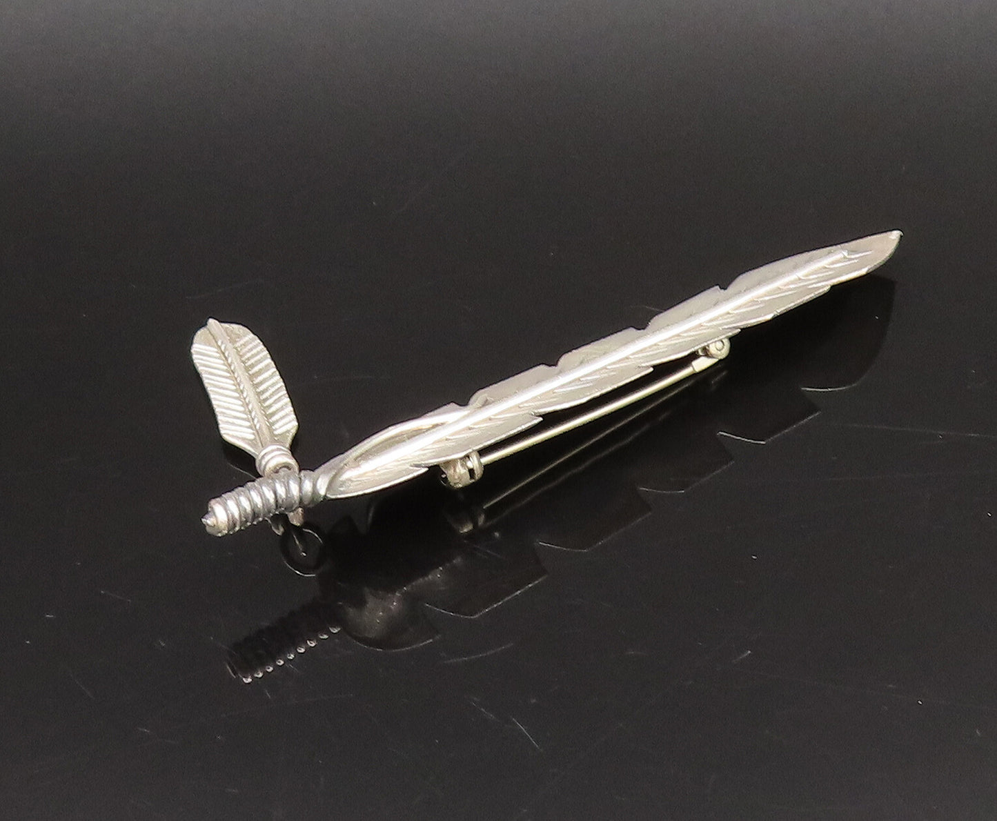 SOUTHWESTERN 925 Silver Vintage Minimalist Etched Feathers Brooch Pin BP10094