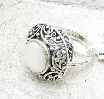 925 Sterling Silver  Mother of Pearl & Marcasite Filigree Ring Sz 7.5  RG1420