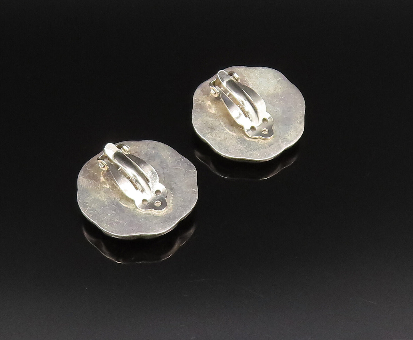 MEXICO 925 Silver  Vintage Etched Wheel Flower Motif Clip Earrings  EG12147