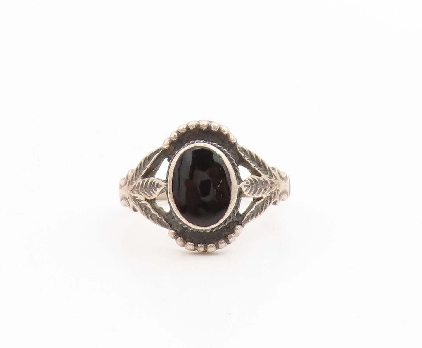925 Sterling Silver Vintage Ring Cabochon Onyx Etched Floral Band  Sz 7  RG33855