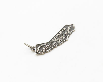BEAU 925 Sterling Silver  Vintage California State Map Petite Pendant  PT13689