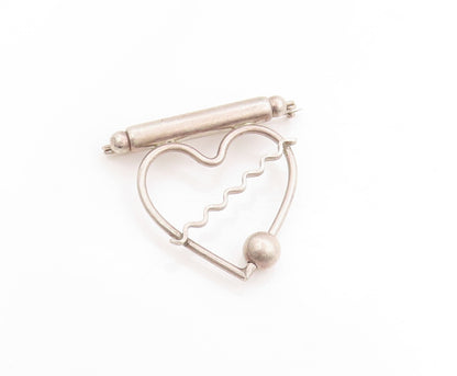 925 Sterling Silver Vintage Brooch Love Heart With Wavy Divider & Ball  BP11933
