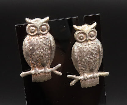 JUANITA ENRIGHT 925 Silver  Vintage Carved Textured Owls Earrings  EG12237