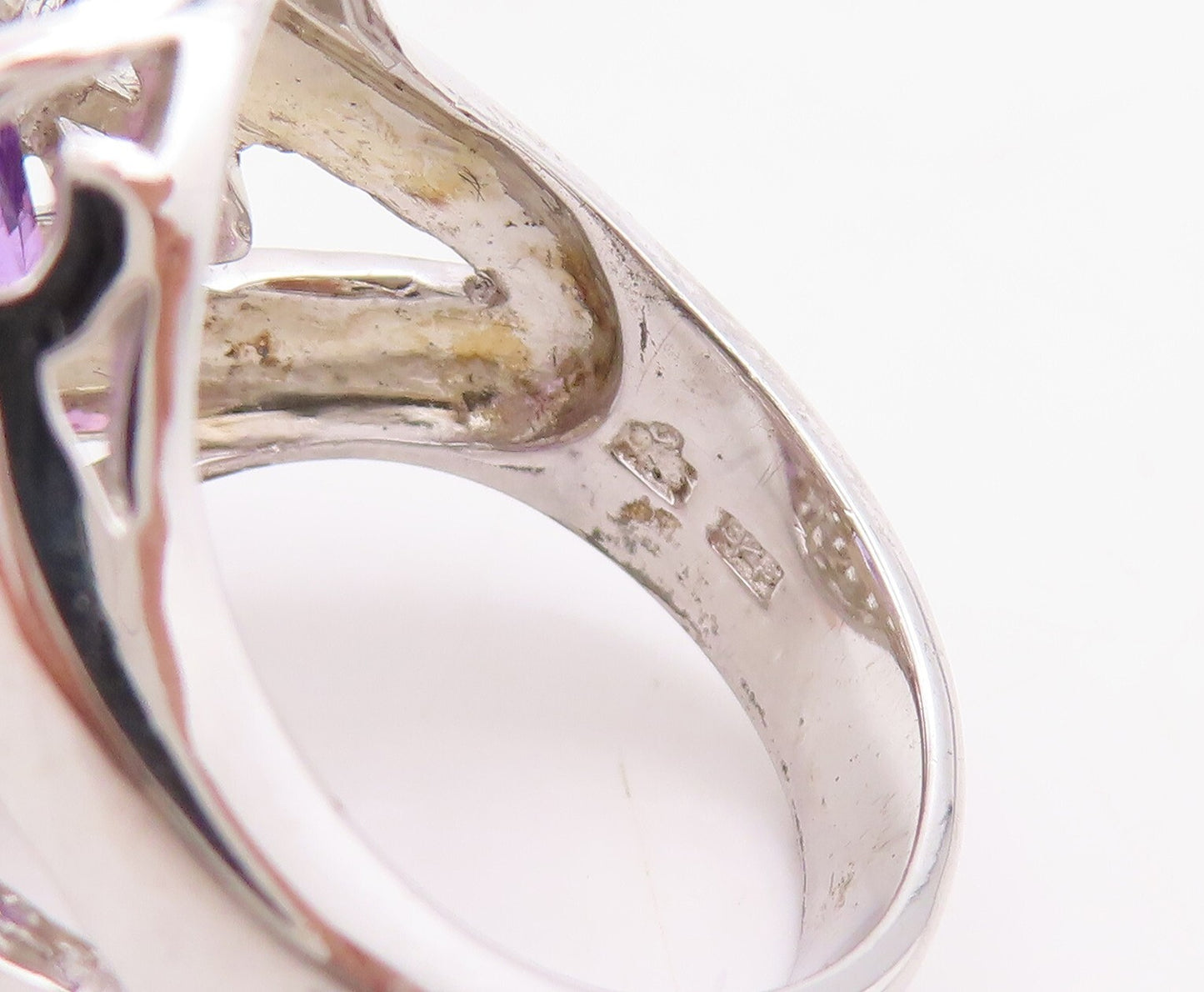 925 Sterling Silver Vintage Ring Oval Amethyst Halo CZ Frame  Sz 7  RG30975