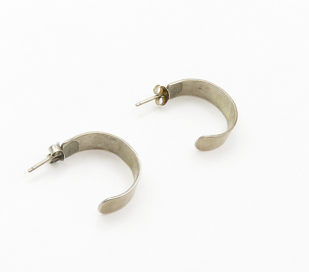 NAVAJO 925 Sterling Silver  Vintage Etched Detail JHoop Earrings  EG7788