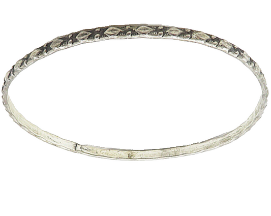 925 Sterling Silver  Vintage Dark Tone Raised Pattern Bangle Bracelet  BT4057