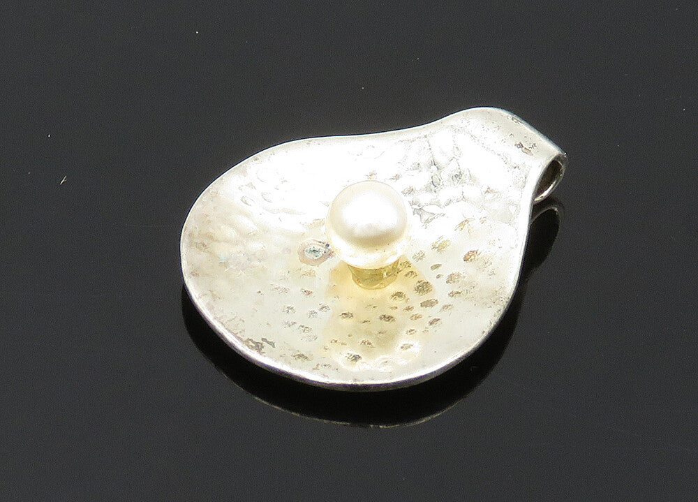 925 Sterling Silver  Vintage Freshwater Pearl Shiny Hammered Pendant  PT16353