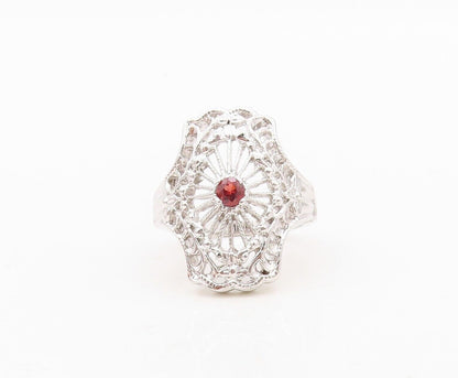 925 Sterling Silver Vintage Ring Floral Design Cutout Garnet Inlay Sz 7  RG30466