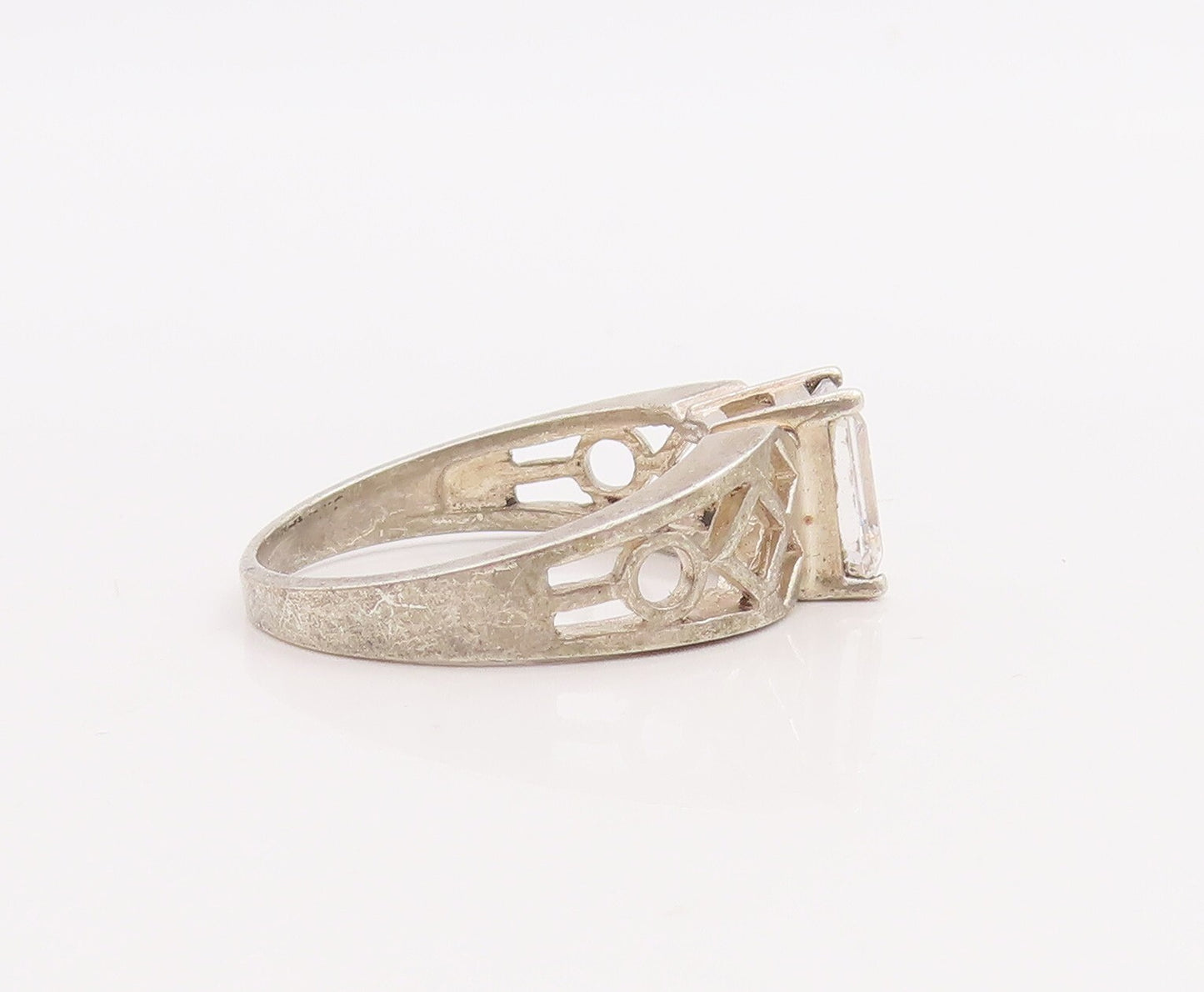 925 Sterling Silver Vintage Ring Net Cutout Neck Square CZ  Sz 9 RG28887