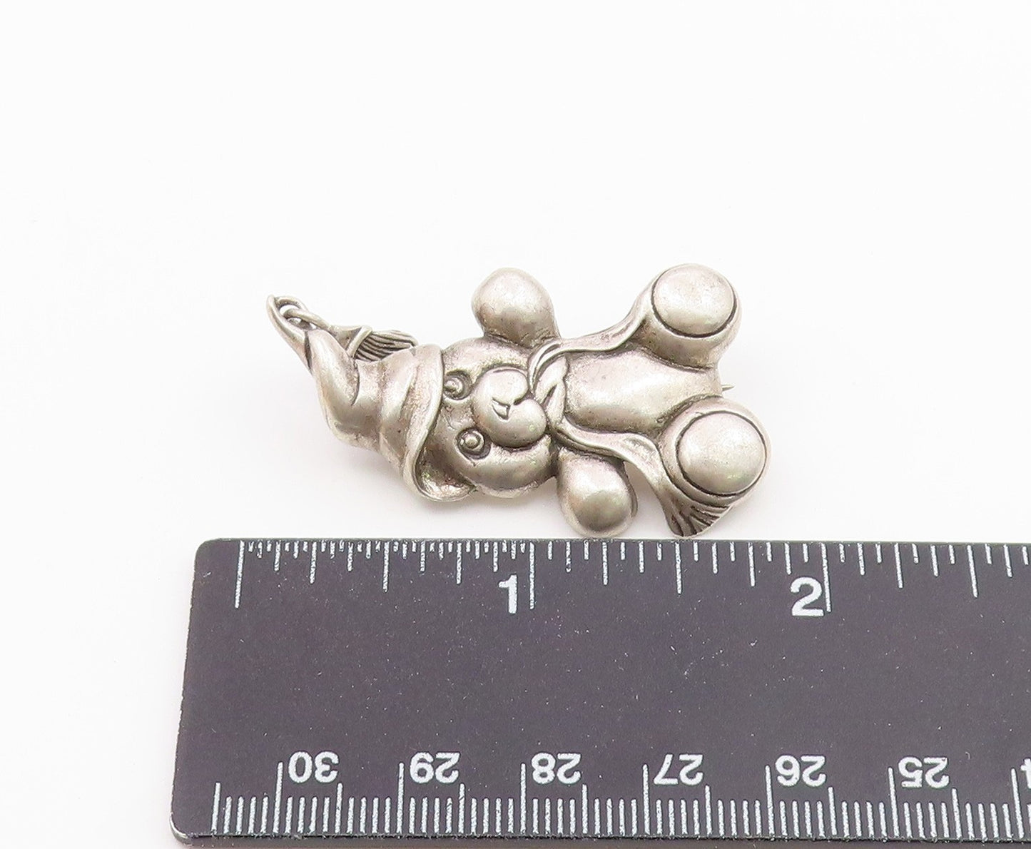 925 Silver  Vintage Carved Teddy Bear With Hat & Scarf Brooch Pin  BP9901