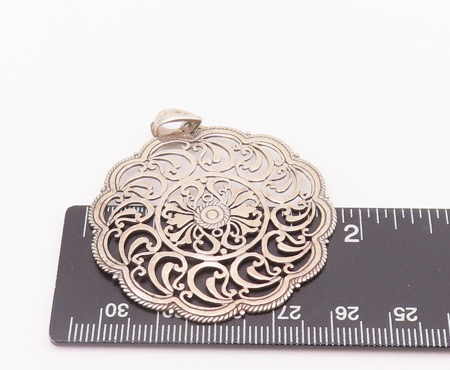 925 Sterling Silver Vintage Pendant Swirly Cutout Floral Circular Patten PT22831