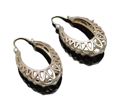925 Sterling Silver Vintage Openwork Floral Petals Oval Hoop Earrings EG12045
