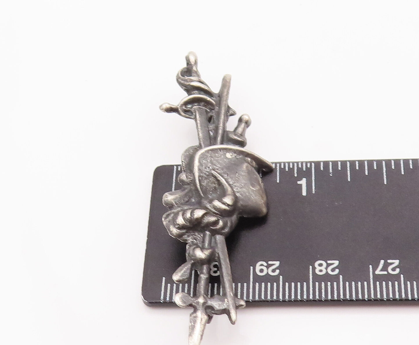 925 Sterling Silver Vintage Brooch Pin Antique Carved Armed Bag   BP10991