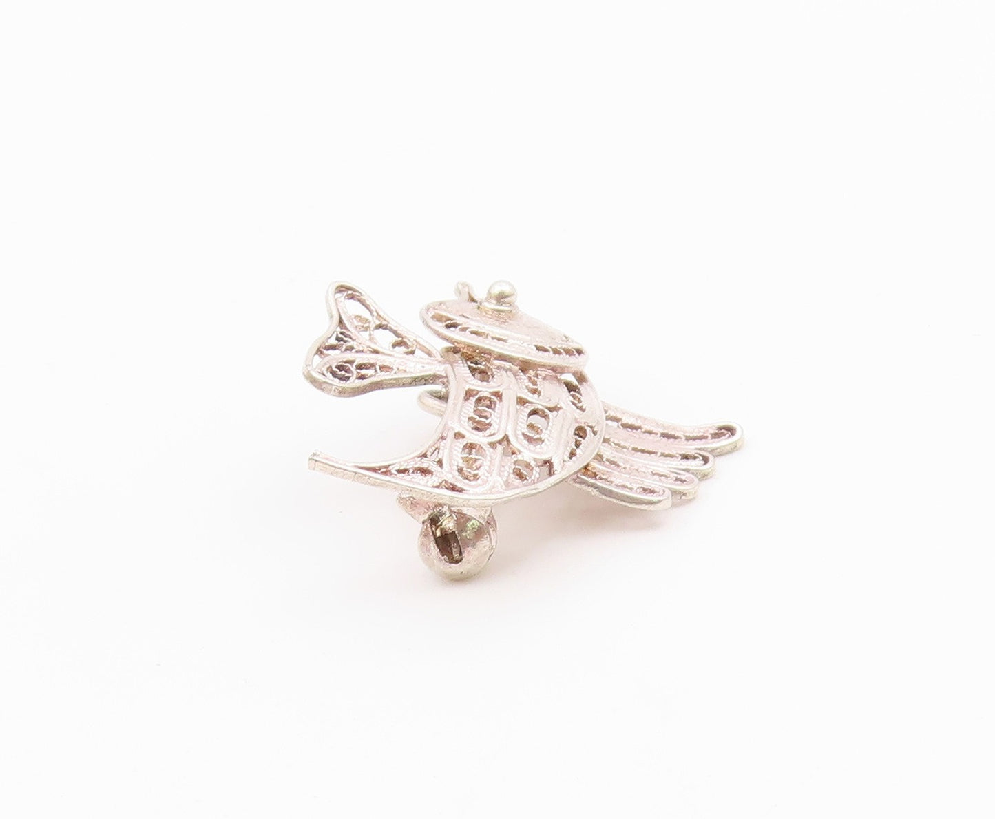 925 Sterling Silver  Vintage Shiny Filigree Detail Fish Brooch Pin  BP8592