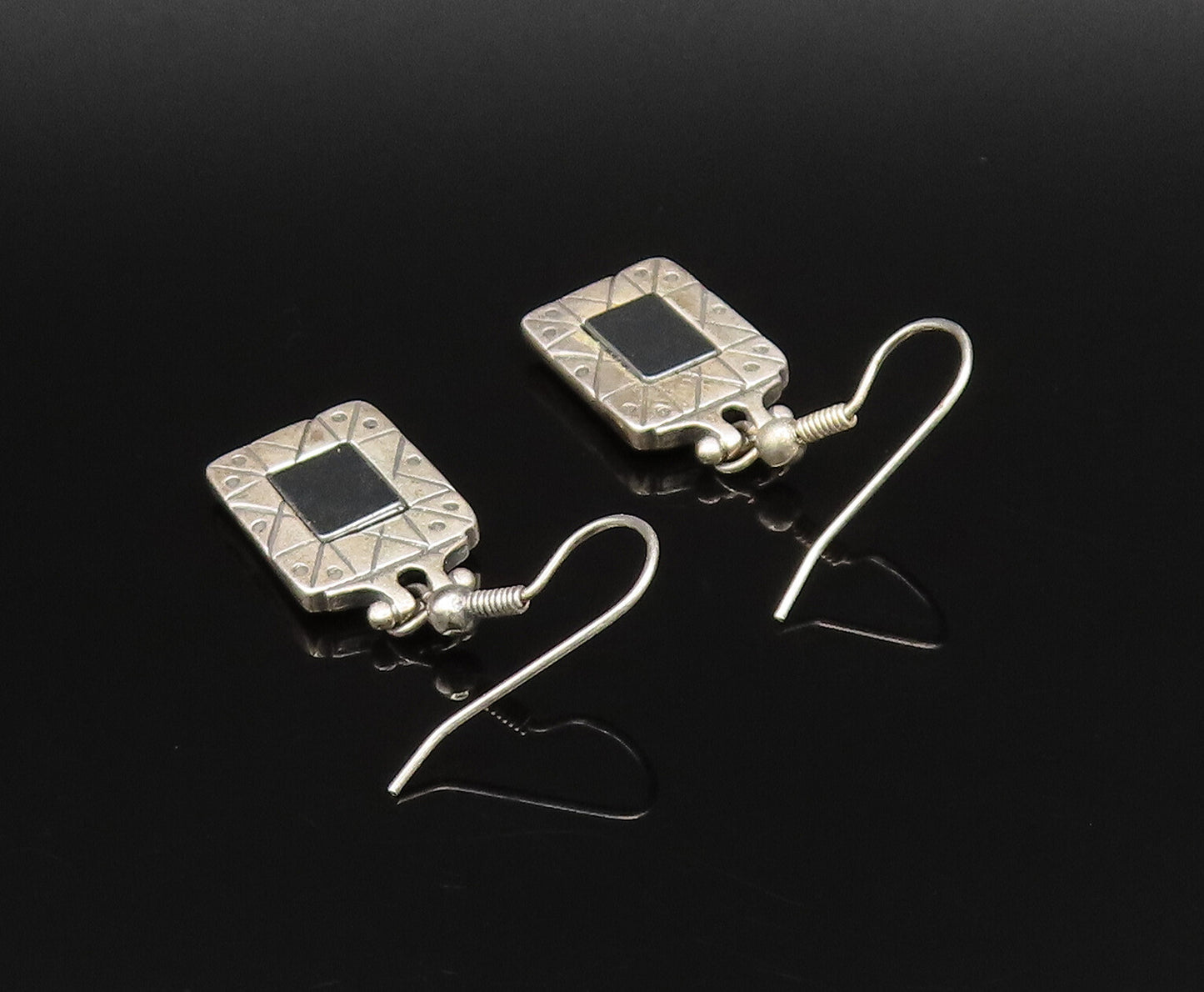 ISRAEL 925 Silver  Vintage Engraved Pattern Square Hematite Earrings  EG12097