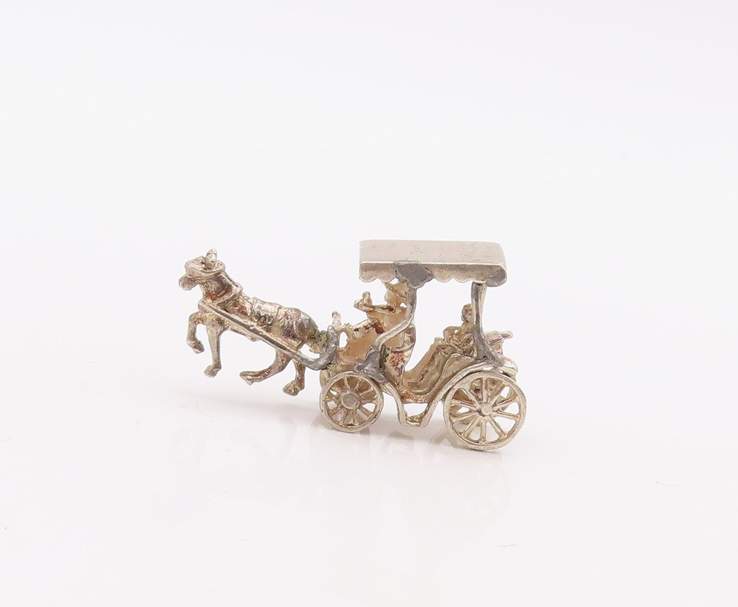 925 Sterling Silver Vintage Pendant Solid Cutout Royal Horae Cart  PT23565