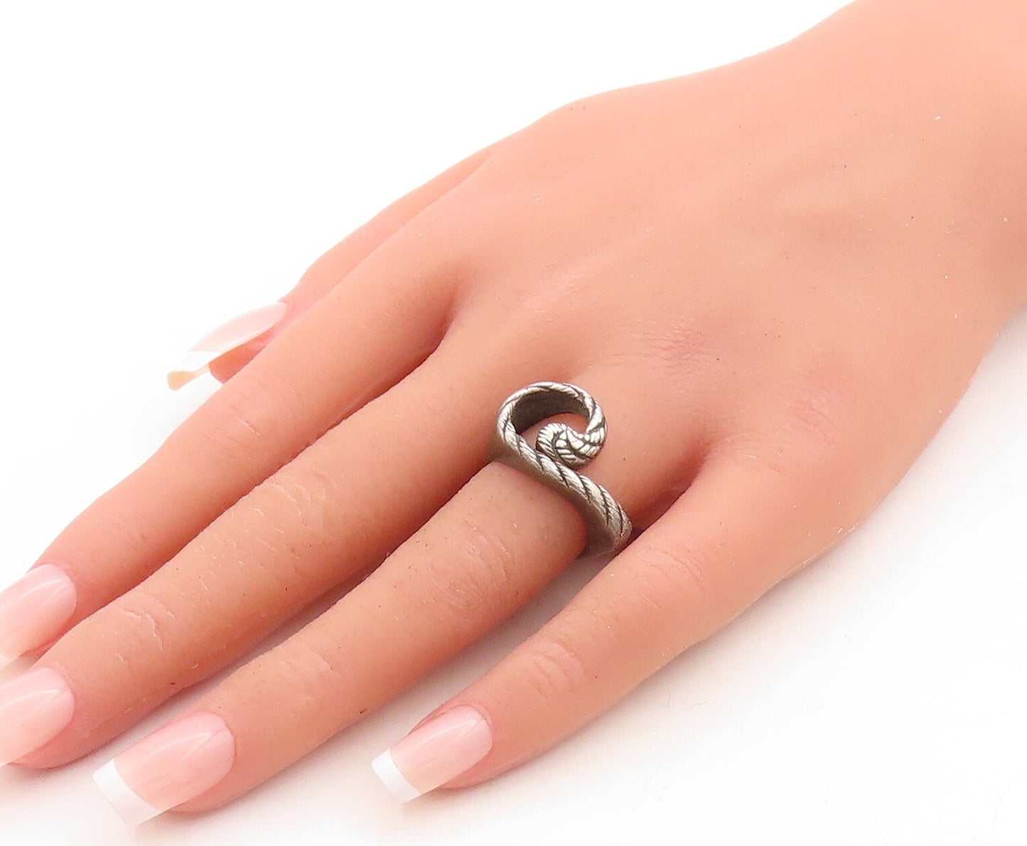 925 Sterling Silver Vintage Ring Dark Tone Etched Swirled Tail  Sz 5.5  RG31497