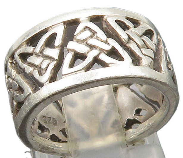 925 Sterling Silver  Vintage Celtic Knot Cutout Band Ring Sz 5  RG24405