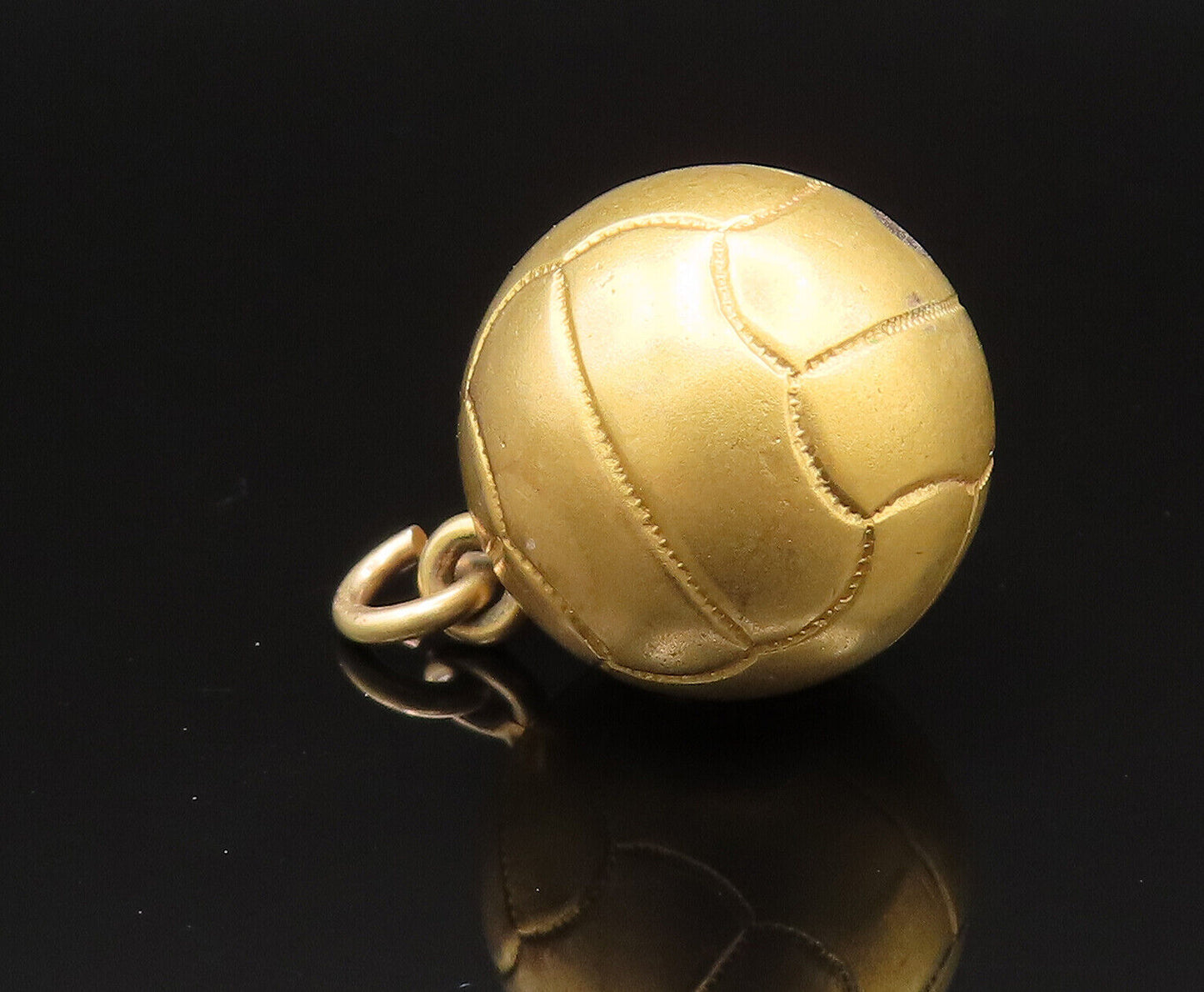 10K GOLD  Vintage Etched Volleyball Sports Charm Pendant  GP358