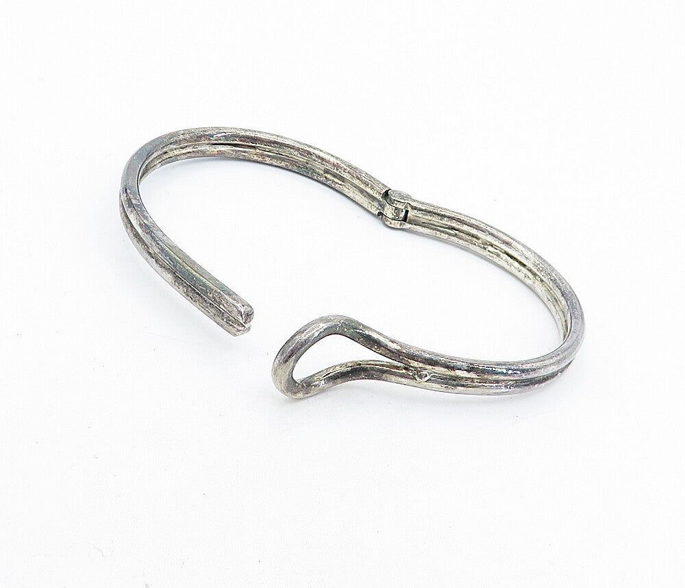 925 Sterling Silver  Vintage Dark Tone Ribbed Loop Bangle Bracelet  BT3277