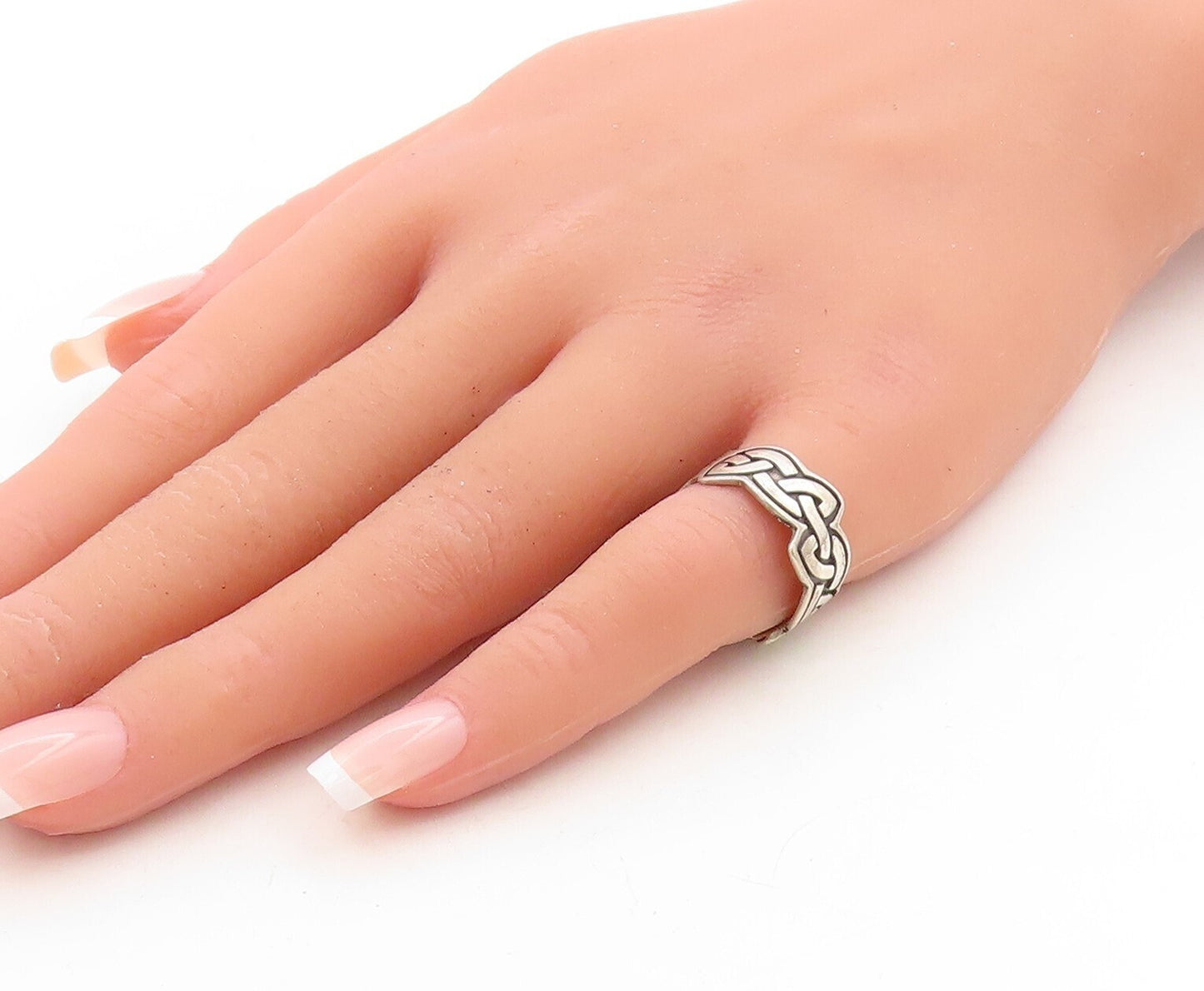 925 Sterling Silver Vintage Ring Dark Tone Cutout Celtic Knots  Sz 6  RG31296