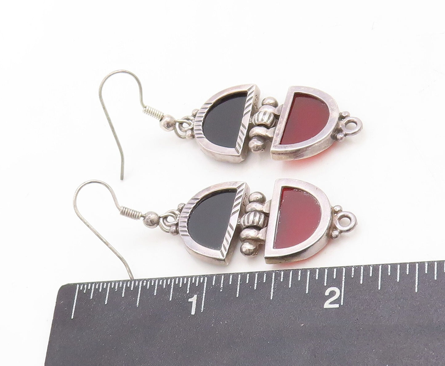 925 Sterling Silver Vintage Earrings D Shape Black & Red Onyx  EG13294