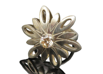 TAMARA 925 Silver  Topaz Centered Flower Motif Cocktail Ring Sz 6.5  RG10588