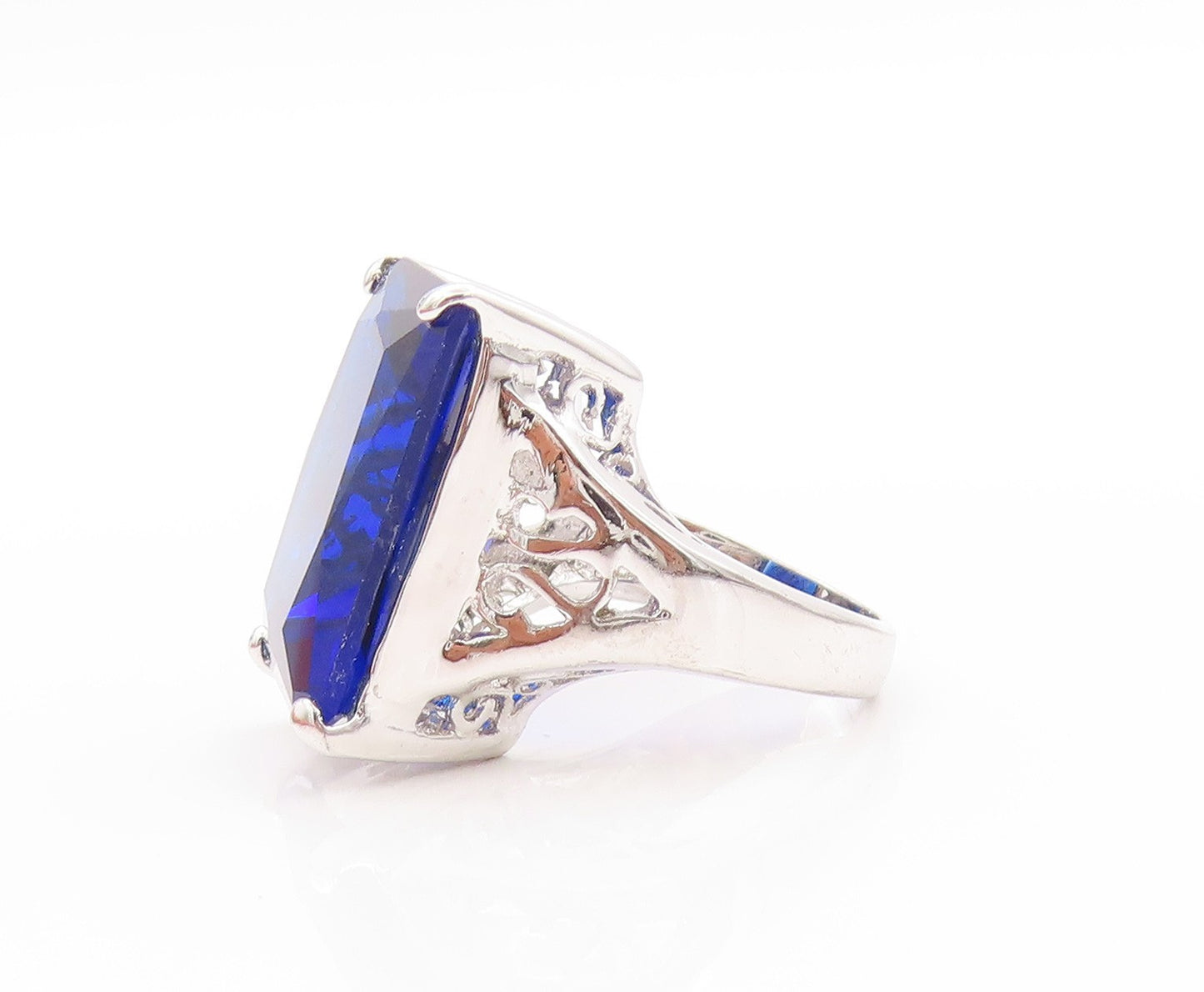 925 Sterling Silver Vintage Ring Large Rectangle Cut Blue CZ   Sz 6.5  RG32925
